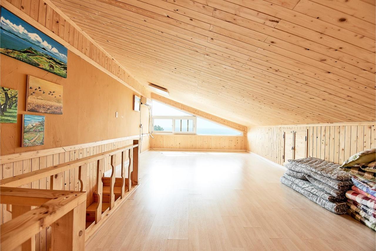 Jeju Sunflower Pension Согвіпо Екстер'єр фото