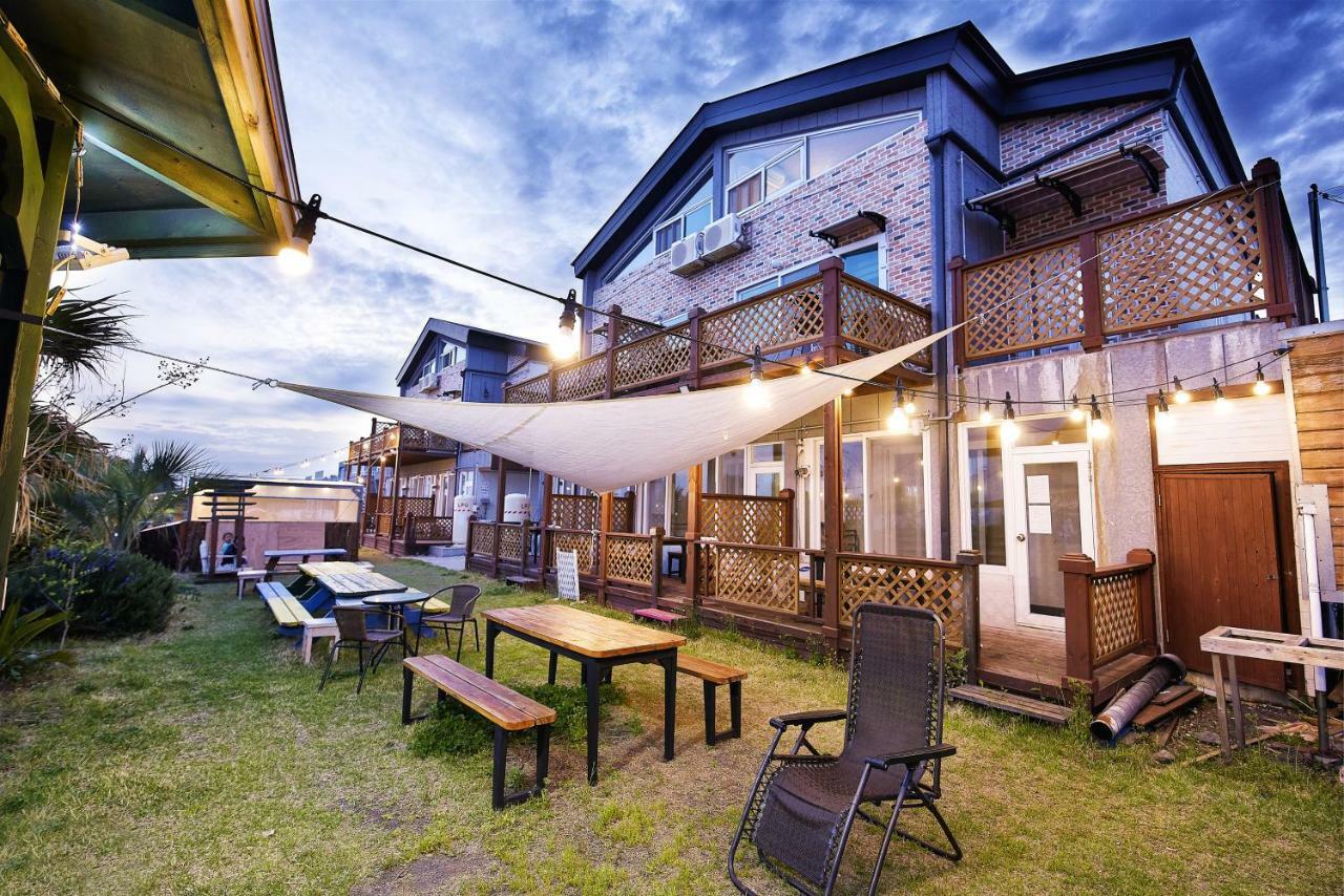 Jeju Sunflower Pension Согвіпо Екстер'єр фото