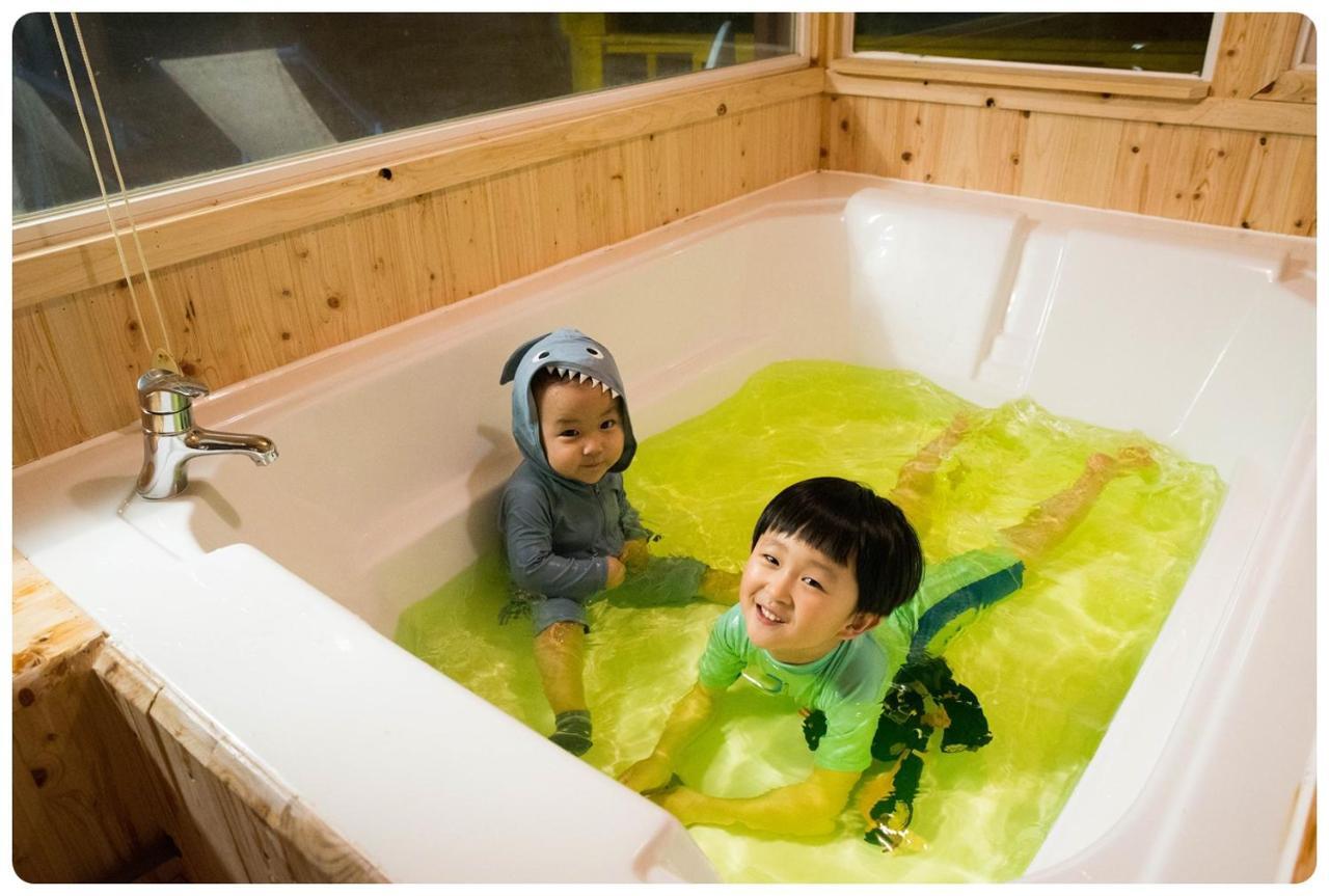 Jeju Sunflower Pension Согвіпо Екстер'єр фото